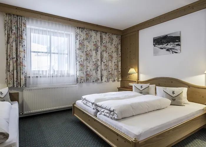 Granada Inklusive Skidepot 3 S Pardatschgratbahn * Ischgl