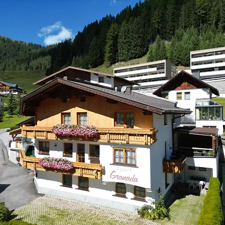 Granada Inklusive Skidepot 3 S Pardatschgratbahn * イシュグル